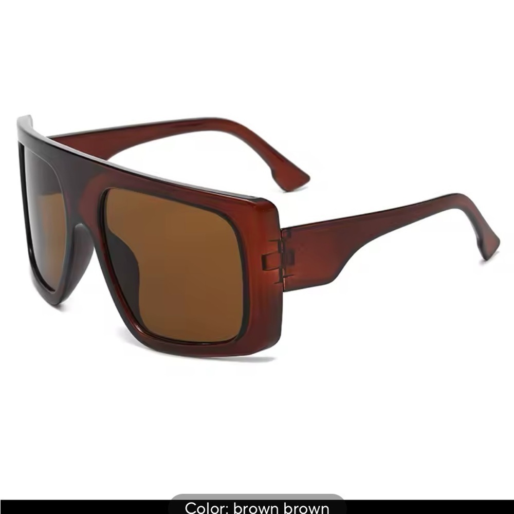 Chic Oversized Brown Sunglasses
0385